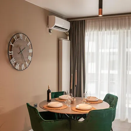 Topaz 96 In Odyssey Spa&pool-parking *