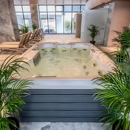 Apartamento Topaz 96 In Odyssey Spa&pool-parking Mamaia