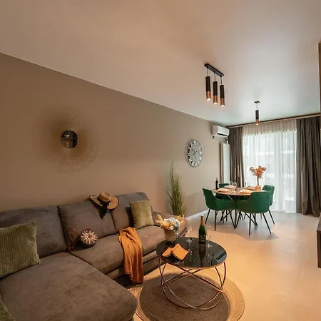 Topaz 96 In Odyssey Spa&pool-parking Apartamento Mamaia