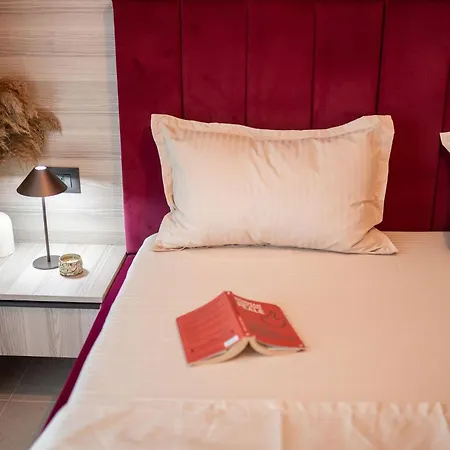 Topaz 96 In Odyssey Spa&pool-parking