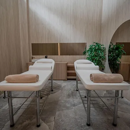 Topaz 96 In Odyssey Spa&pool-parking Apartamento Mamaia